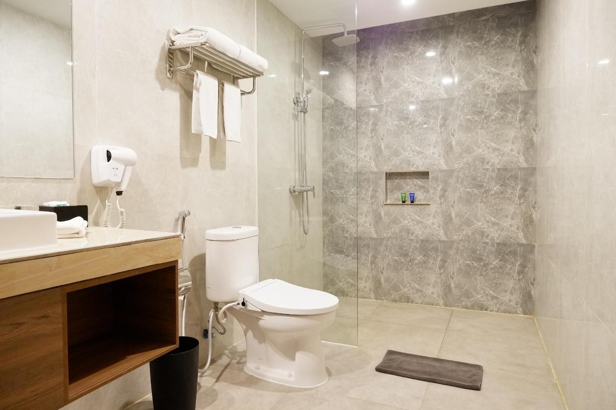 Aston Pandanaran 4* Semarang
